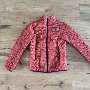 Patagonia puffy sweater